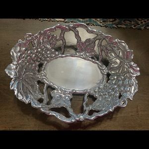 Vintage 1999 Arthur court grape tray